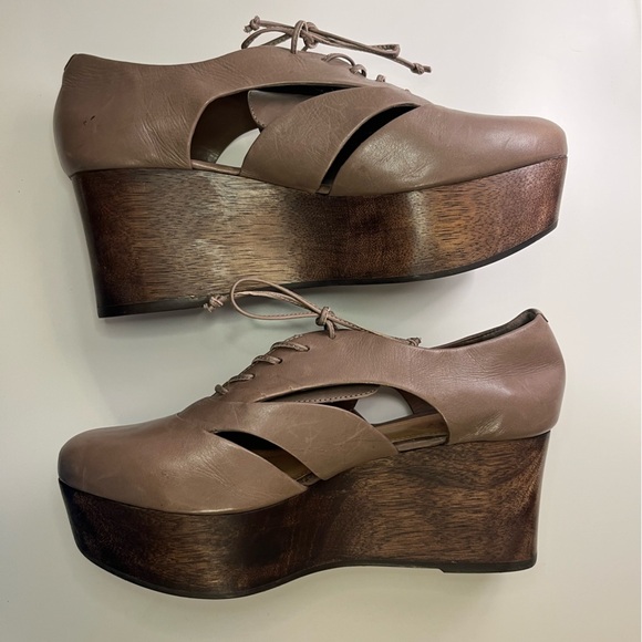 Schultz Taupe Cut Out Wooden Wedge Platform Lace Up Shoes Size 8.5B Boho Mod - Picture 11 of 16